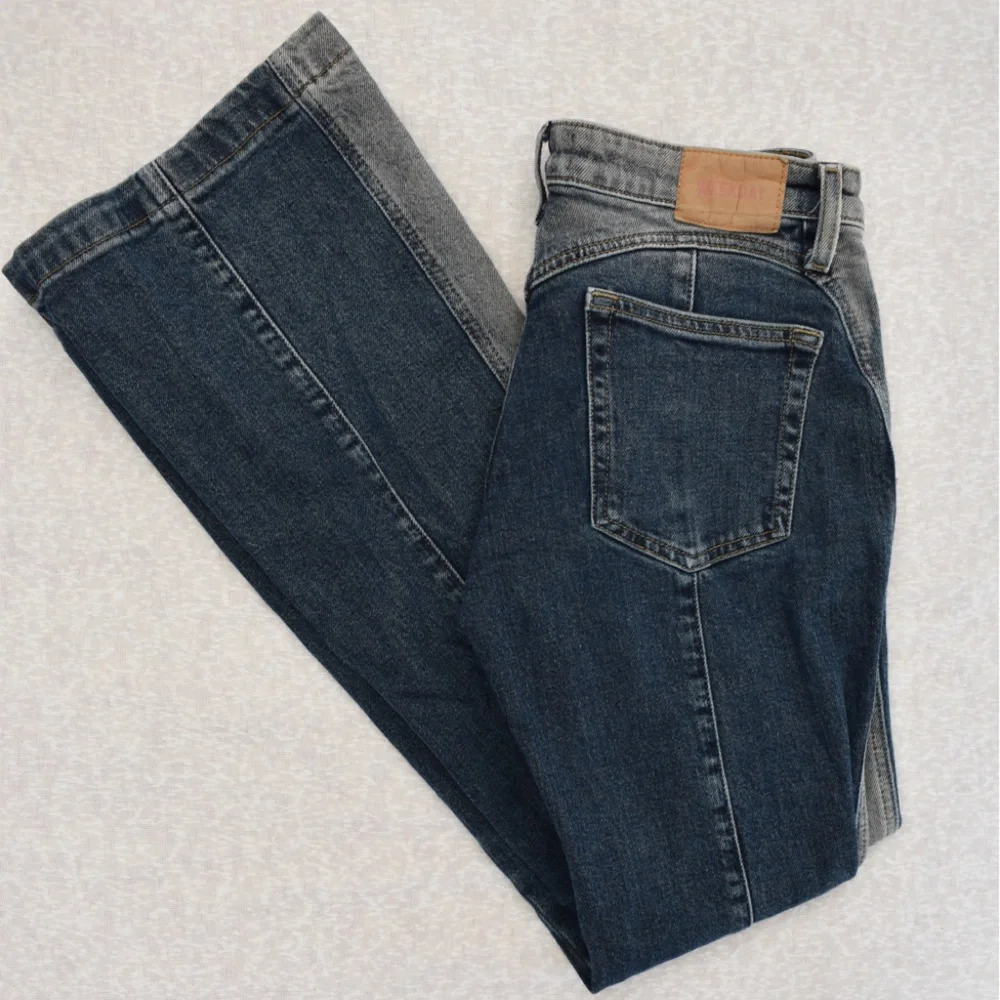Weekday Flare Wide Leg Jeans - Picture 6 of 8